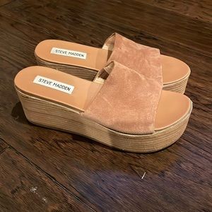 Steve Madden platform sandals